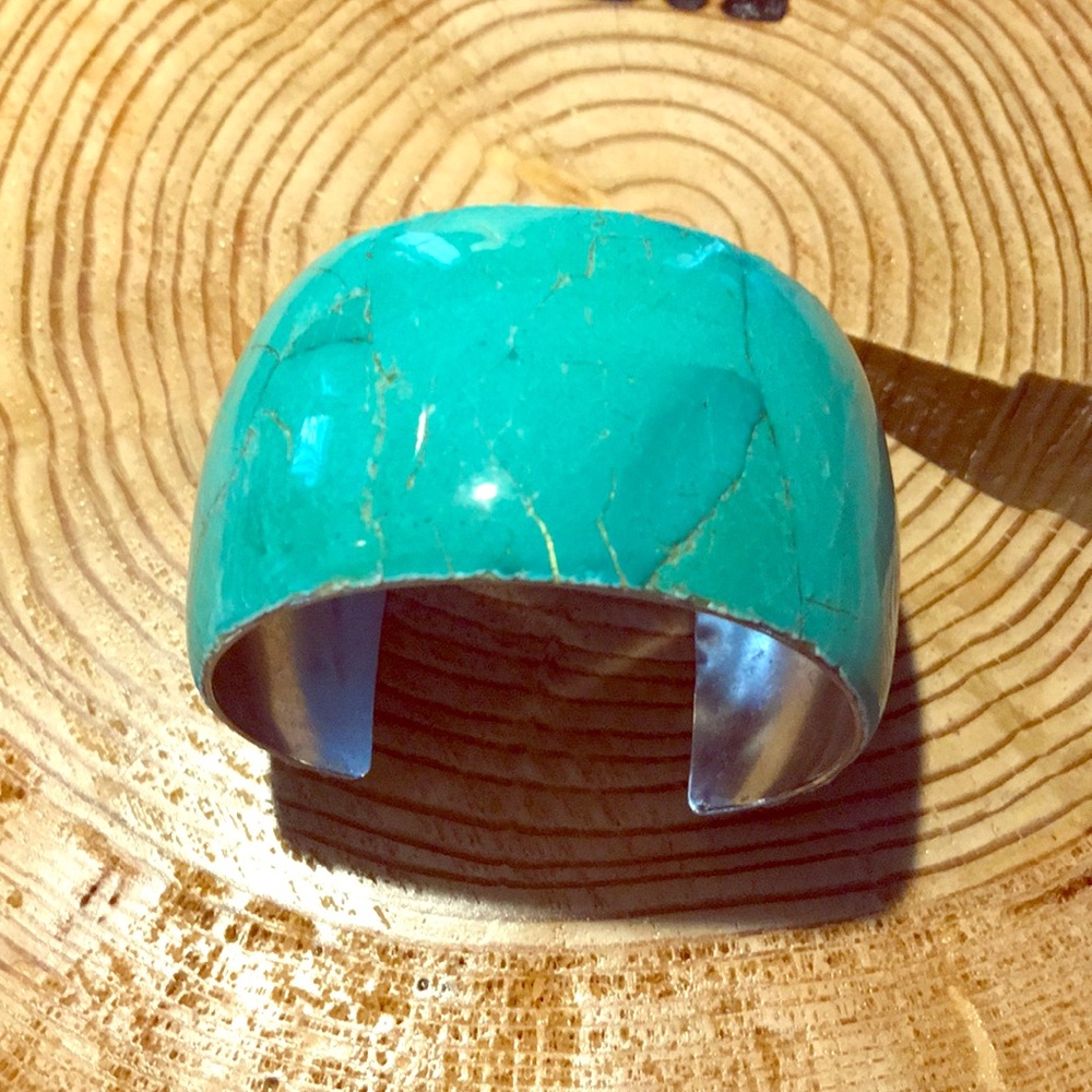 Turquoise stone and silver bangle